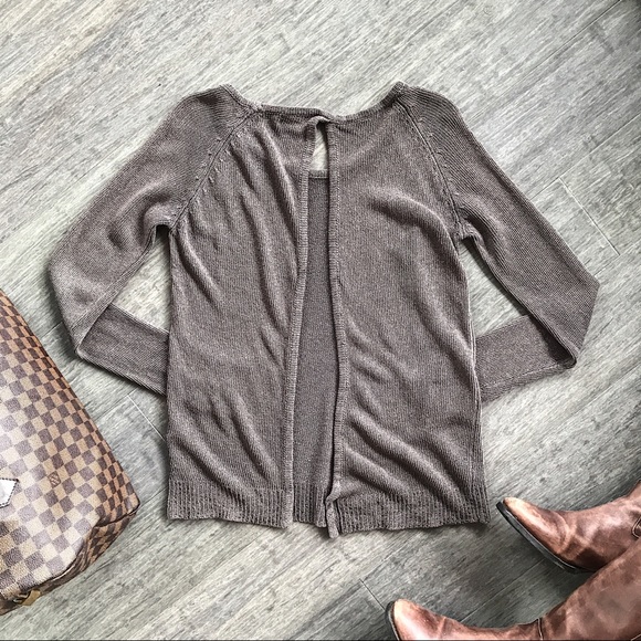 ⚡️FLASH SALE⚡️ Nordstrom Millau Open Back Long Sleeve Top - Picture 4 of 4